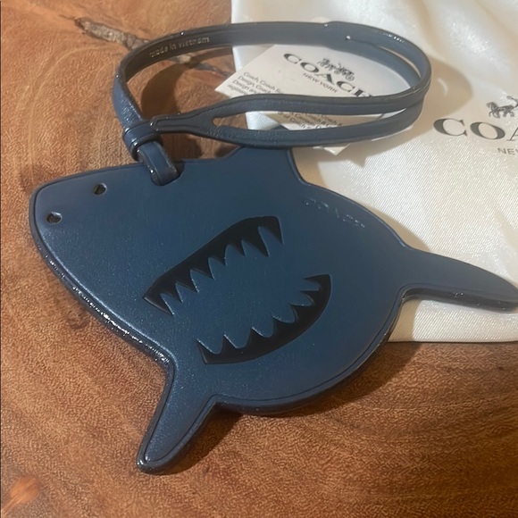 Coach Shark Bag Charm - Picture 1 of 7
